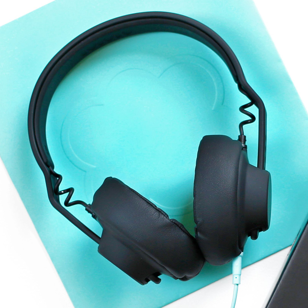 AiAiAi collaborates with Nextbit to create custom TMA-2 headphones cover