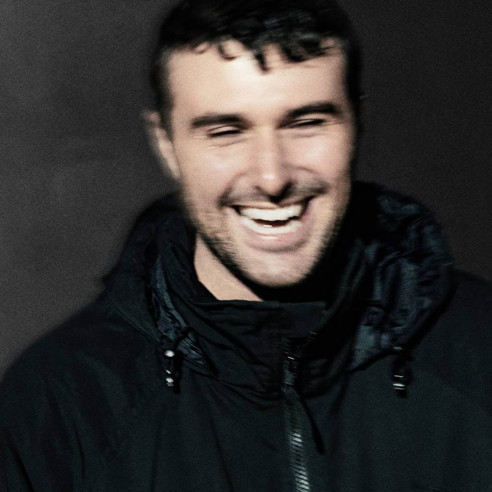 Apple Music Live Presents Fred again..’s USB002 Dublin DJ Set as Part of Apple Music’s Special NYE Takeover cover