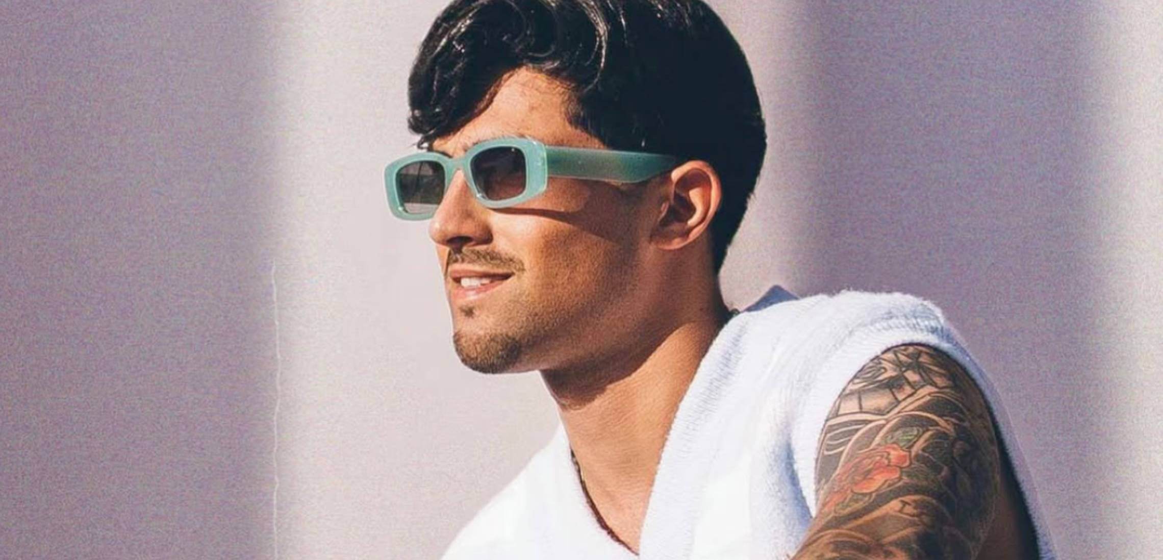 Joey London Style - Va Va Voom hero